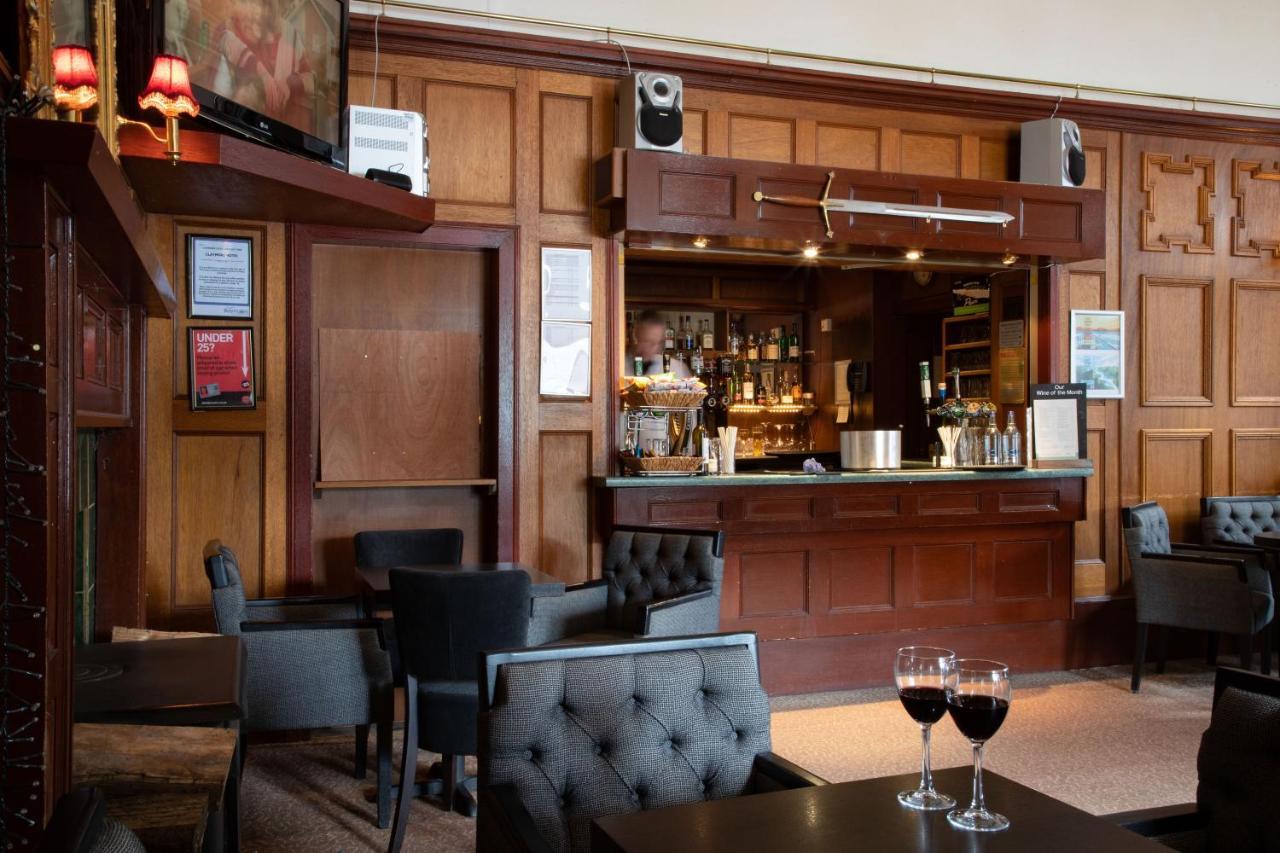 The Caledonian Claymore Hotel アローチャー エクステリア 写真